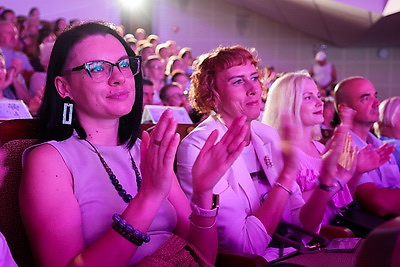 В конкурсе Dream Dance Fest на \"Славянском базаре\" 17 коллективов представили свое творчество