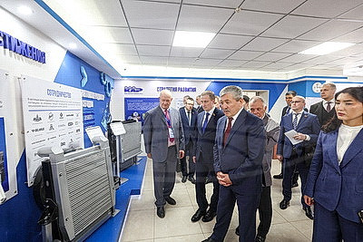 Главы правительств Беларуси и Кыргызстана посетили ОсОО \"Автомаш-Радиатор\"