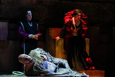 История о победе над гордыней. На сцену Большого театра вернулась опера \"Набукко\"