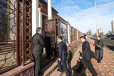 В книге соболезнований в посольстве Ирана в Беларуси продолжают оставлять записи