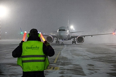 Первый после возобновления авиасообщения рейс \"Белавиа\" из Израиля встретили в Минске
