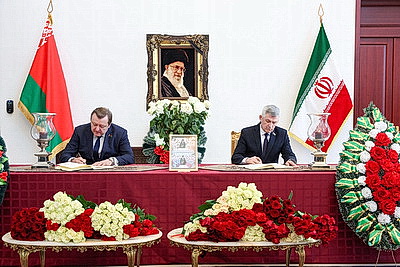 В книге соболезнований в посольстве Ирана в Беларуси продолжают оставлять записи