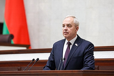 Не только права, но и обязанности перед Родиной. Школьникам вручили паспорта в Палате представителей