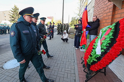 Уроки прошлого для безопасного настоящего. В Минске спасатели почтили память ликвидаторов аварии на ЧАЭС