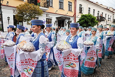 Шествие участников XV Республиканского фестиваля национальных культур состоялось в Гродно