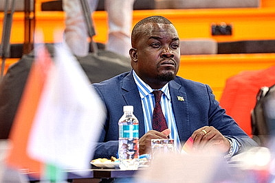 Парламентская делегация Зимбабве посетила ПВТ и ММВЦ