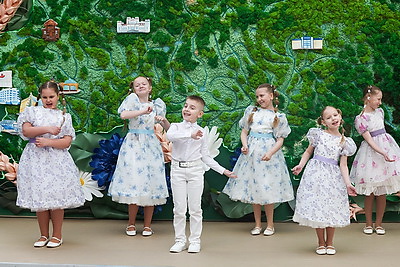 В съезде партии \"Белая Русь\" участвуют около 600 делегатов со всей страны