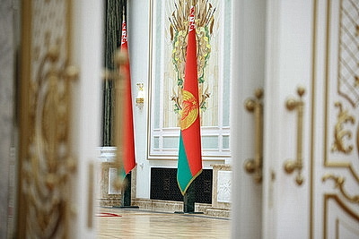 Для работников предприятий и социальной сферы Житковичского района провели экскурсию во Дворце Независимости