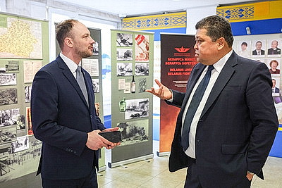 \"Нам есть чему учиться\". Председатель ЦИК Кыргызстана о работе с населением в Беларуси