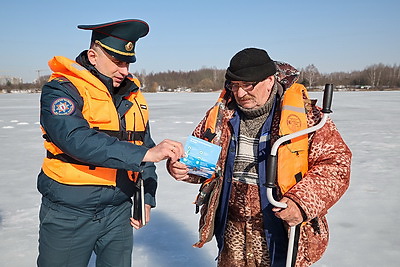 МЧС и ОСВОД проводят рейды на водоемах и предупреждают об опасности тонкого льда