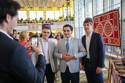 Национальные мелодии и мировые хиты. Мастера искусств Таджикистана представили гала-концерт в Минске