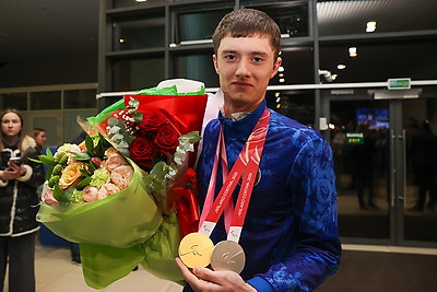 Белорусская делегация вернулась с зимних Паралимпийских игр