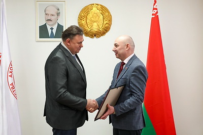 Представителей службы скорой медицинской помощи наградили в Минске