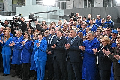 Лукашенко в Минске дал старт работе уникального производства в сфере микроэлектроники