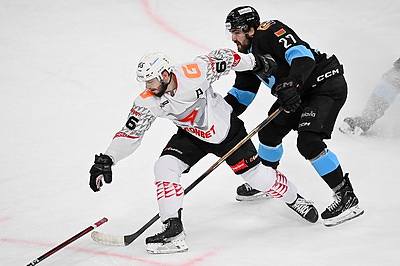 Минские динамовцы в овертайме дома уступили \"Авангарду\"