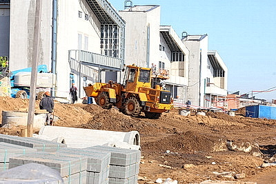 Ход работ по строительству городской клинической инфекционной больницы обсудили на выездном заседании Мингорисполкома