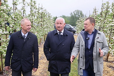 Пархомчик посетил фермерские хозяйства в Каменецком и Брестском районах