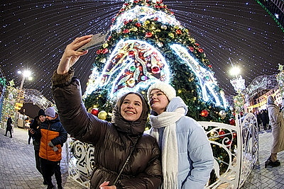 Новогодние гулянья проходят в столице и регионах