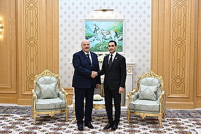 Лукашенко встретился с Президентом Туркменистана
