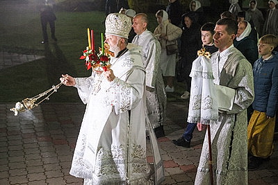 Православные верующие отмечают Пасху