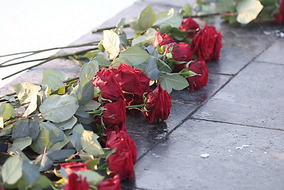 Председатель Мажилиса Парламента Республики Казахстан возложил цветы в МК \"Хатынь\"