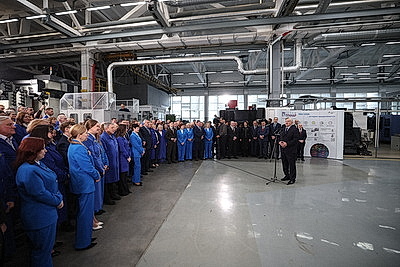 Лукашенко в Минске дал старт работе уникального производства в сфере микроэлектроники
