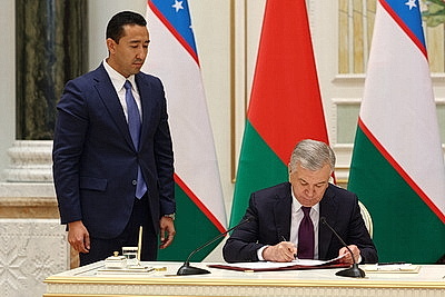 Лукашенко и Мирзиёев подписали Декларацию об установлении стратегического партнерства Беларуси и Узбекистана