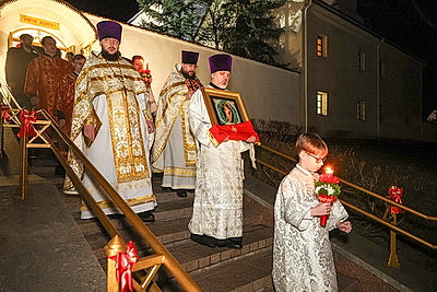 Православные верующие отмечают Пасху