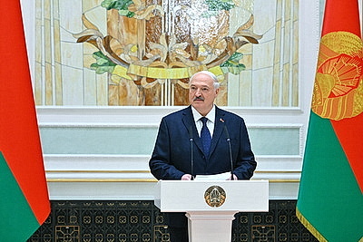 Лукашенко в преддверии священного праздника Дня Победы вручил государственные награды