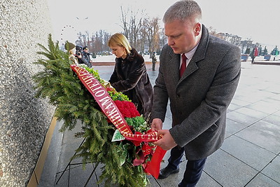 Праздник мужества и верности долгу: в регионах Беларуси 23 февраля прошли торжественные митинги