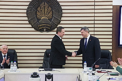 Обеспечить стабильность финансовой системы. Турчин представил коллективу Минфина нового руководителя