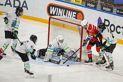 Восемь команд из четырех стран: хоккейный турнир \"В основании будущего\" стартовал в Минске