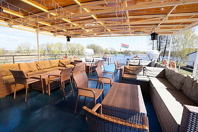 Круизный теплоход \"Белая Русь\" отправился в свой первый рейс в 2026 году