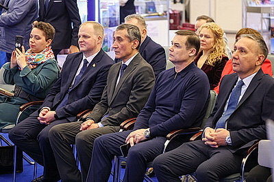 Искусство книги, творческие встречи. В Минске проходит международная книжная выставка-ярмарка