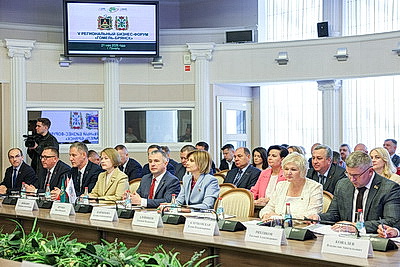 Активизировать деловые контакты, найти новые направления. Стартовал форум \"Гомель-Брянск\"