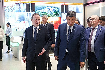 Премьер-министр Беларуси посетил предприятия по переработке отходов в Кыргызстане