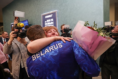 Белорусская делегация вернулась с зимних Паралимпийских игр