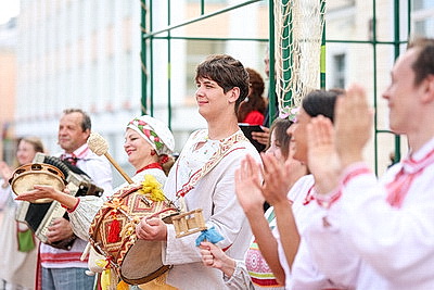 \"Кукольный квартал\" открылся на \"Славянском базаре\"