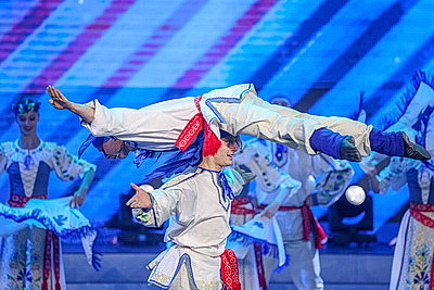 В Минске проходит торжественный концерт ко Дню единения народов Беларуси и России