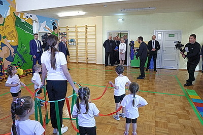 Пример райцентра с развитой социальной инфраструктурой. Что Лукашенко показали в Петрикове