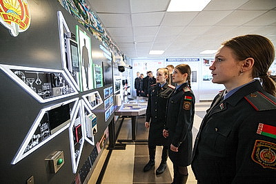 Замминистра о колледже МВД: выпускники получат образование юриста и звание лейтенанта милиции