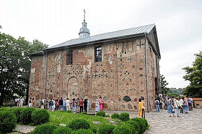 Храм с почти 900-летней историей. Пути сохранения Коложской церкви обсудили специалисты