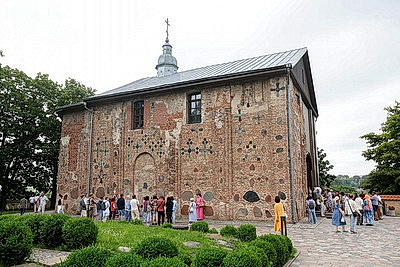 Храм с почти 900-летней историей. Пути сохранения Коложской церкви обсудили специалисты