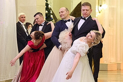 \"Хотя бы на миг почувствовать себя Золушкой, пусть и взрослой\". Большой театр встретил старый Новый год