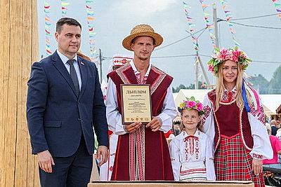 Праздник, соединяющий традиции и сердца. В Шкловском районе с размахом проходит \"Купалье\"