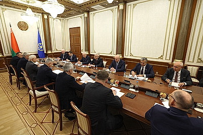 Ипатов - парламентариям ОДКБ: на фоне внешних угроз нацбезопасности Беларусь укрепляет оборонный потенциал