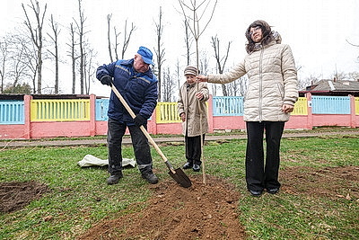 Масштабный субботник прошел в Заводском районе Минска