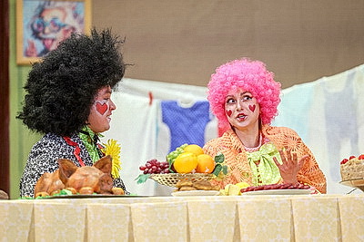 В Гродненском областном драматическом театре готовят премьеру - комедию-буфф \"Свадьба\"