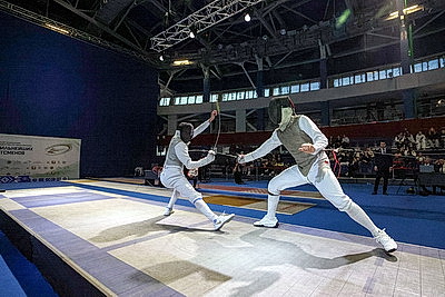 Первые призеры чемпионата Союзного государства по фехтованию определились в Минске