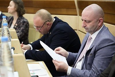 Новые проекты и международное сотрудничество. Заседание Высшего политического совета партии \"Белая Русь\" проходит в Минске